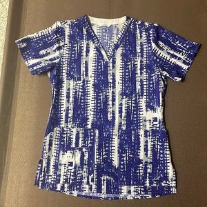 Xs Carhartt Scrub Top - Worn once